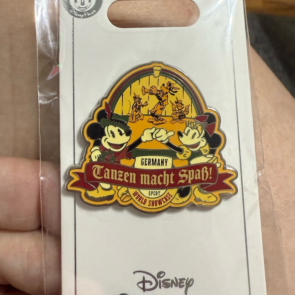 Disney Epcot Germany Pavilion Pin Mickey Mouse Minnie Mouse Dancing New